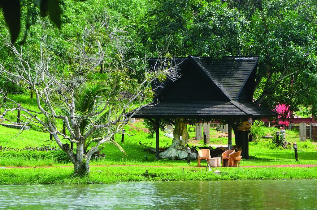 Kma Shwe Pyi Bago Resort Exteriör bild